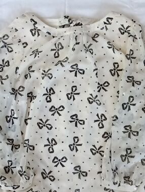 Talbots Plus Petite Black Label on Cream Fabric